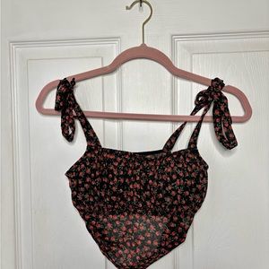 Size small Gilly Hicks bralette, with padding.